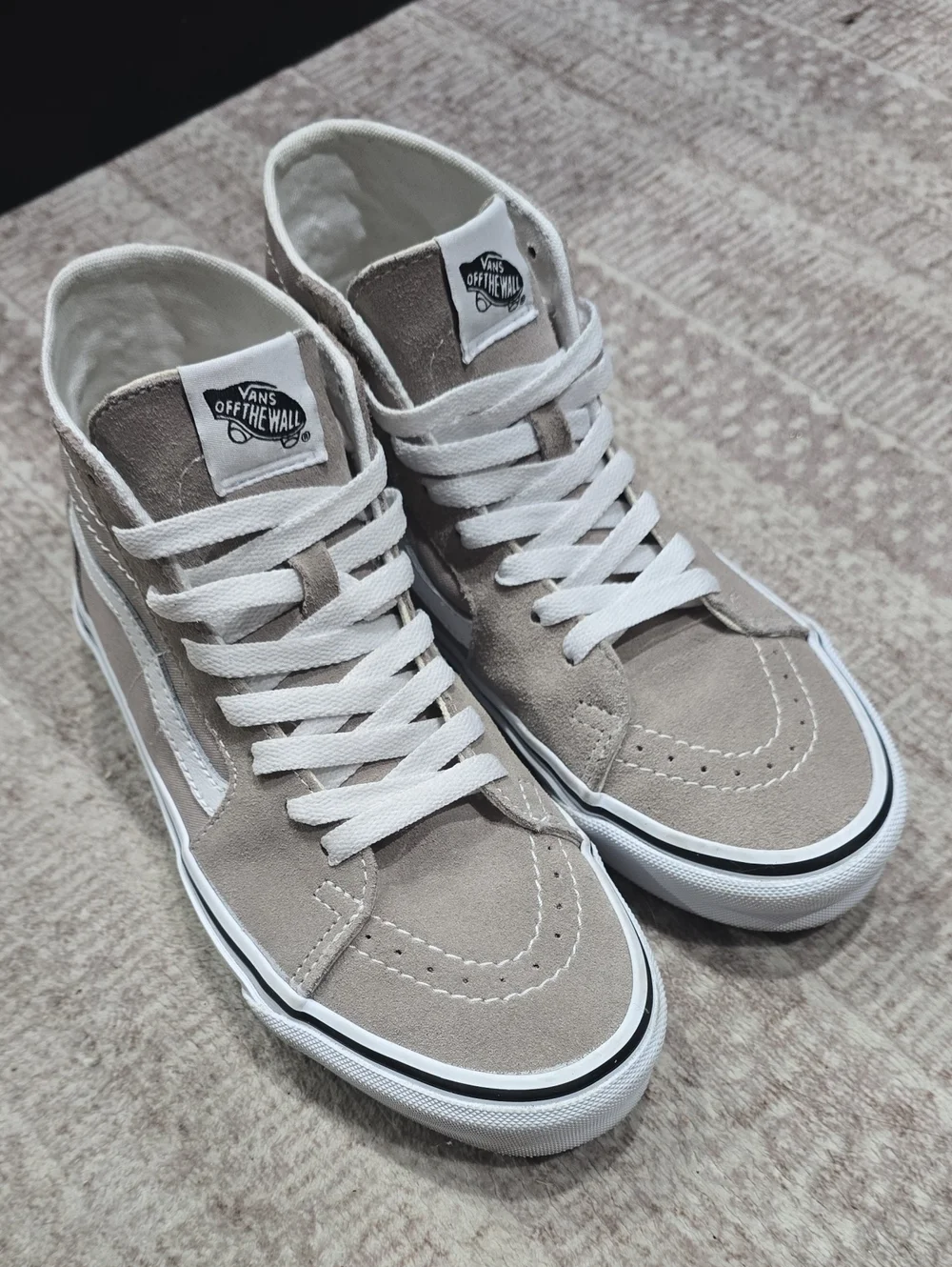 Vans Sk8-Hi Suede High-Top Sneakers Taupe & White, Mens 6 Womens 7.5 Barely Used